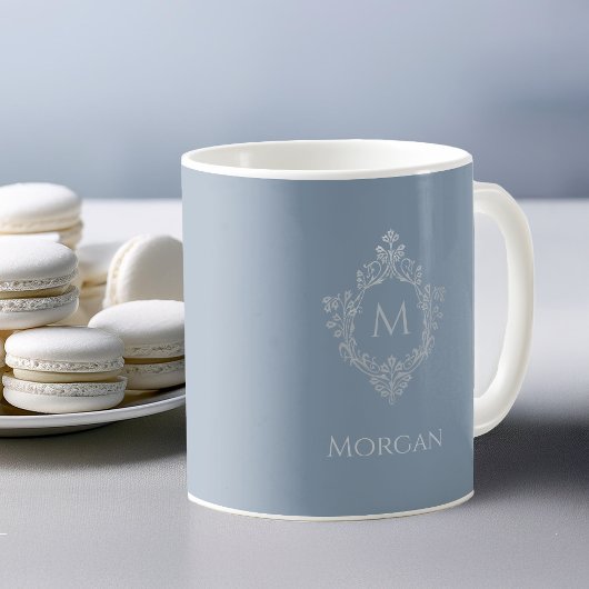 ダスティブルーモノグラム名エレガントヴィンテージクレスト コーヒーマグカップ
