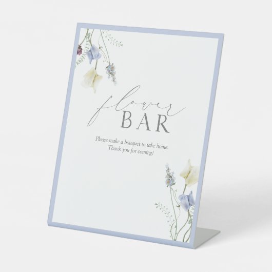 ダスティブルーワイルドフラワーブライダルシャワーフラワーバー 台座サイン (正面)
