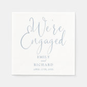 ダスティブルー我々はスクリプ婚約したト婚約パーティ スタンダードカクテルナプキン (正面)