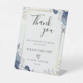 ダスティブルー金ゴールドフローラ結婚式の引き出物 台座サイン (正面)