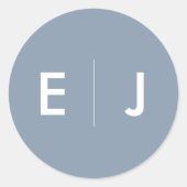 ダスティブルー&ホワイトモノグラム結婚ズ ラウンドシール (正面)