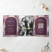 ダスティメイヴパープルフローラアーチQRコード結婚ズ 三つ折り招待状 (内部)