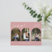 ダスティモダンピンクアーチ写真QRコード日付を保存 ポストカード (スタンド正面)