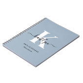 ダスティーエレガントブルースクリプトモノグラム ノートブック (左側)