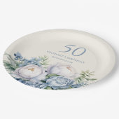 ダスティーエレガントブルーホワイトフローラ50番目の誕生日名 ペーパープレート (アングル)
