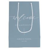 ダスティーエレガントブルー結婚の歓迎抱き枕 ミディアムペーパーバッグ (裏面)