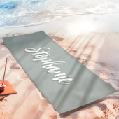 ダスティーサージグリーン カスタムネーム シンプル ヨガマット