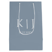ダスティーブルーのイニシャルミニマルウェディング ミディアムペーパーバッグ (裏面)