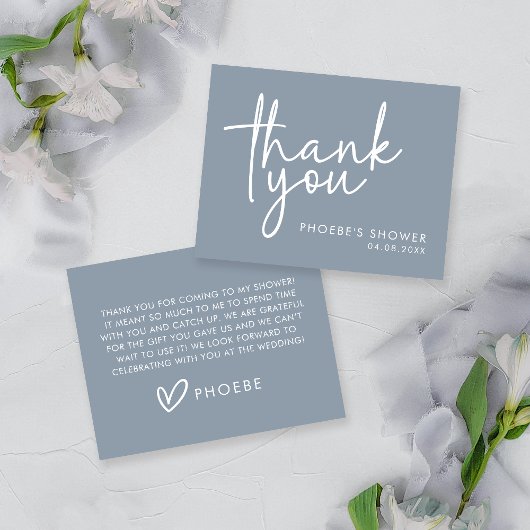 ダスティーブルーのミニマルスクリプト ブライダルシャワーフラット サンキューカード