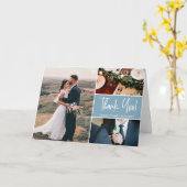 ダスティーブルーの結婚式ハンドレタリング カスタム写真 カード (黄色い花)