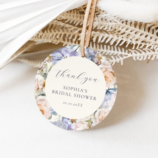 ダスティーブルーの花のウェディングシャワー フェイバータグ