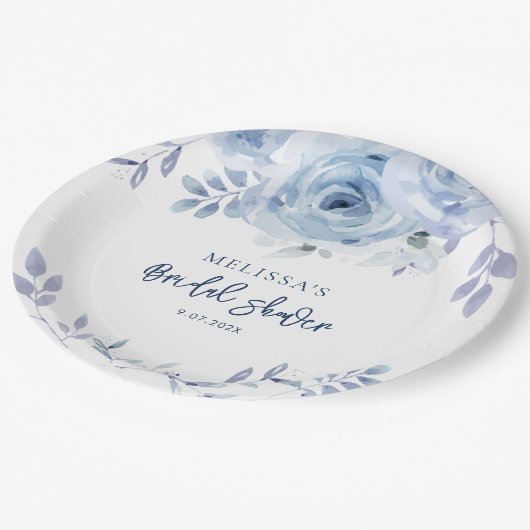 ダスティーブルーの花のクラシカルなスクリプトのプリンセスシャワー ペーパープレート (アングル)