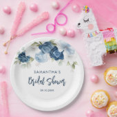 ダスティーブルーの花のスクリプト ブライダルシャワー ペーパープレート (パーティー)
