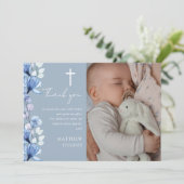 ダスティーブルーの花の写真 洗礼 誕生 サンキューカード (スタンド正面)