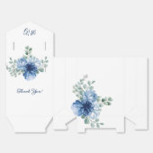 ダスティーブルーの花の水彩ウェディング フェイバーボックス (見開き)
