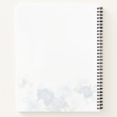 ダスティーブルーの花をあしらったおしゃれなブライダルシャワーのレシピブック ノートブック (裏面)