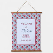 ダスティーブルーアンドバーガンディブライダルシャワーへようこそ 吊り下げ型タペストリー (正面)