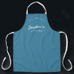 ダスティーブルー史上最高の料理人 あなたのキッチンをカスタマイズしよう エプロン<br><div class="desc">あなたたちのキッチンを、オリジナルの「ホワイトタイプで最高のシェフ」エプロンで嵐のようなバキバキの料理体験にしよう。 このパーソナライズされたエプロンは、あなたの大切な人のための、甘いもの好きの料理人へのプレゼントに最適。 あなただけの名前を入れて、唯一無二の特別なものにしよう。</div>