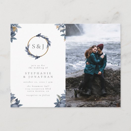 ダスティー離れブルー金ゴールドモノグラ結婚ムの写真 インビテーションポストカード (正面)