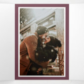 ダスティ バーガンディ フローラル ホワイト マーブル フォト ウェディング 三つ折り招待状 (内部中)