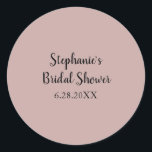 ダスティ ローズ ウェディング カスタム ライト ピンク ブライダル シャワー ラウンドシール<br><div class="desc">ブライダル シャワーのためのソリッド ダスティ ローズ カラーとカスタム テンプレートでデザインされた、ウェディング、ブライダル シャワーなどに最適です。他のイベント、ベビー シャワー、誕生日、バチェロレッテなどにもカスタマイズできます！</div>