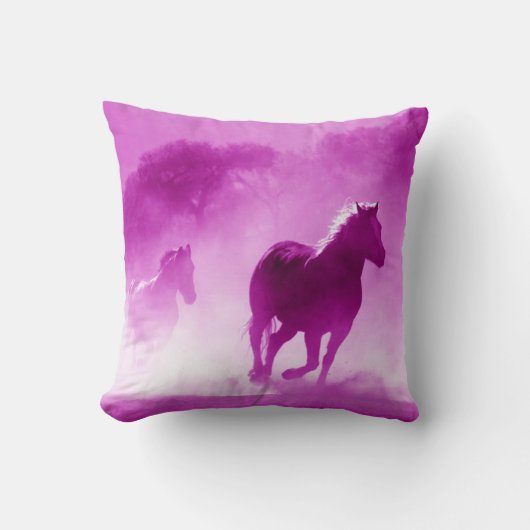 ダストピンクの馬 クッション (正面)