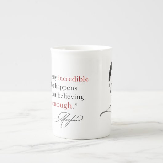 ダチェスメガンマルクル君は十分な引用文 ボーンチャイナマグカップ (正面)