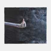 ダチョウポートレート フリースブランケット (正面(横))