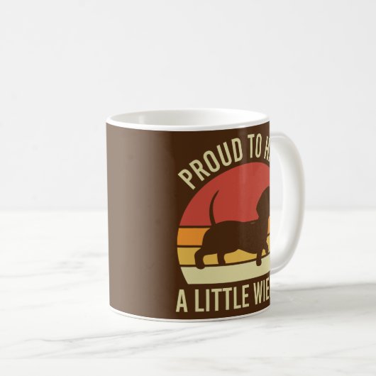 ダッおもしろいシュント誇りを持ったママは少しウィナーを持つ コーヒーマグカップ (正面右)