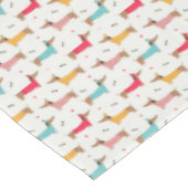 ダックスインセーターのホリデーパターン テーブルクロス (アングル)