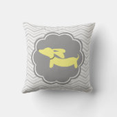 ダックスシュントをテーマにした子供部屋イエロー男女兼用 クッション (裏面)