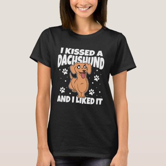ダックスフントとキスして気に入った Tシャツ (正面)