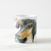 ダックスフントとピンクのバラの水彩画の愛 コーヒーマグカップ (中央)