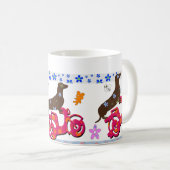 ダックスフントのコーヒー・マグ|の飛んでいるなスクーターのダックスフント コーヒーマグカップ (正面右)