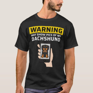 ダックスフントの友達の写真が表示される場合があります Tシャツ
