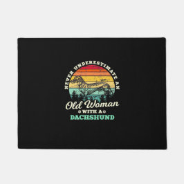 ダックスフントを着た老婆 ドアマット