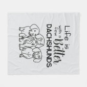 ダックスフンドが数匹いると人生はもっと楽しくなるわよ フリースブランケット (正面(横))