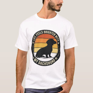 ダックスフンドの夕焼けTシャツ ビンテージ犬好きデザイン1 Tシャツ
