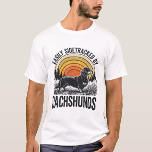 ダックスフンド愛好家Tシャツ 簡単に脇道にそれるレトロアート Tシャツ