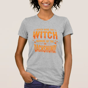 ダックスフンド ハロウィン 魔女 警告 タイポグラフィー ベクター Tシャツ