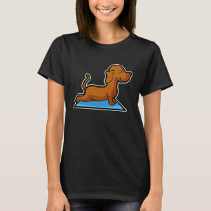 ダックスフンド ヨガ ポーズ スポーツ 体操 オーム ハートビート Tシャツ