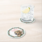 ダッシュンドホリデーリースパーソナライズされたクリスマス ラウンドペーパーコースター (インサイチュ)