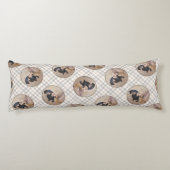 ダッシ絵を描ャンドの滑らかな黒褐色の犬アート ボディピロー (裏面)