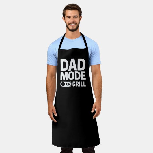 ダッドモードグリルオン 面白いBBQパパの名言 エプロン (着用した状態)