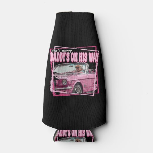 ダディおもしろいズホームトランプピンク2024テイクアメリカバ ボトルクーラー (正面)