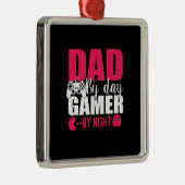 ダディーギフトパパバイデイゲーマーバイナイト メタルオーナメント (右)