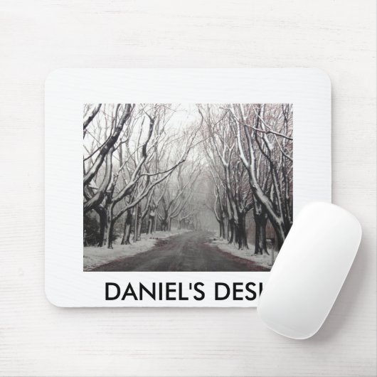 ダニエルの机 マウスパッド (マウス)