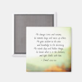 ダニエル2:21-22彼は時と季節を変える マグネット (正面/裏面)