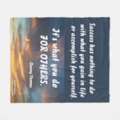 ダニー・トーマス フリースブランケット (正面(横))