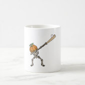 ダビングおもしろいパンプキンヘッド野球ギフトアイディア コーヒーマグカップ (中央)